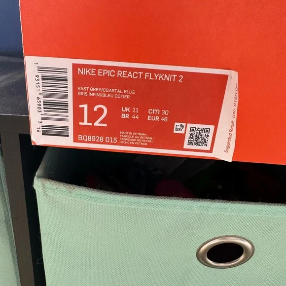 Nike Men's White and Blue Running Shoes - Picture 4 of 5